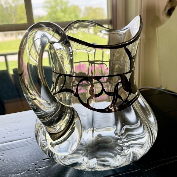 STERLING SILVER OVERLAY, CLEAR GLASS, WATER PITCHER WITH 3 MATCHING GLASSES. - Picture 3 of 16